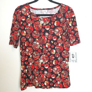 LuLaRoe Gigi Top w/ Elves!! Large
